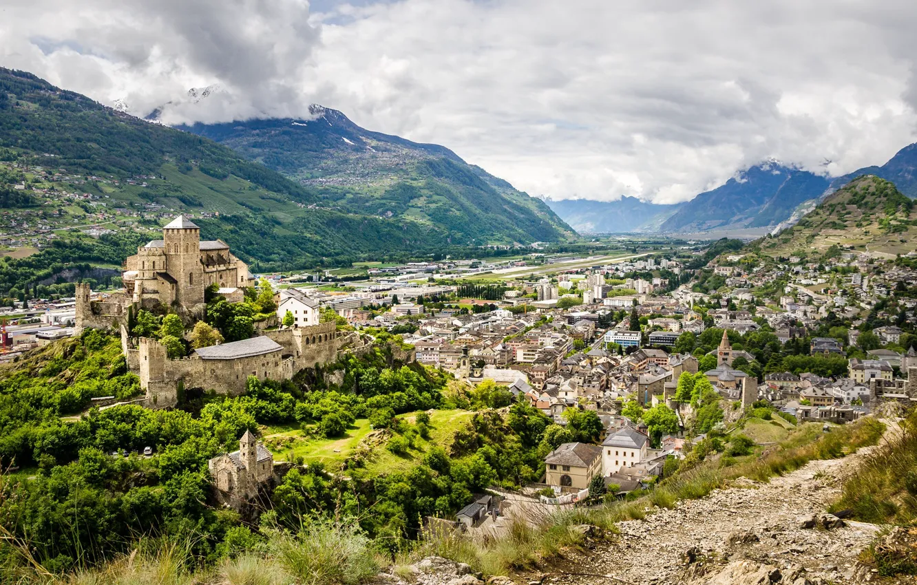 Фото обои горы, город, Швейцария, Switzerland, Sion, средневековая архитектура, вид с Шато де Турбийон, view from the …