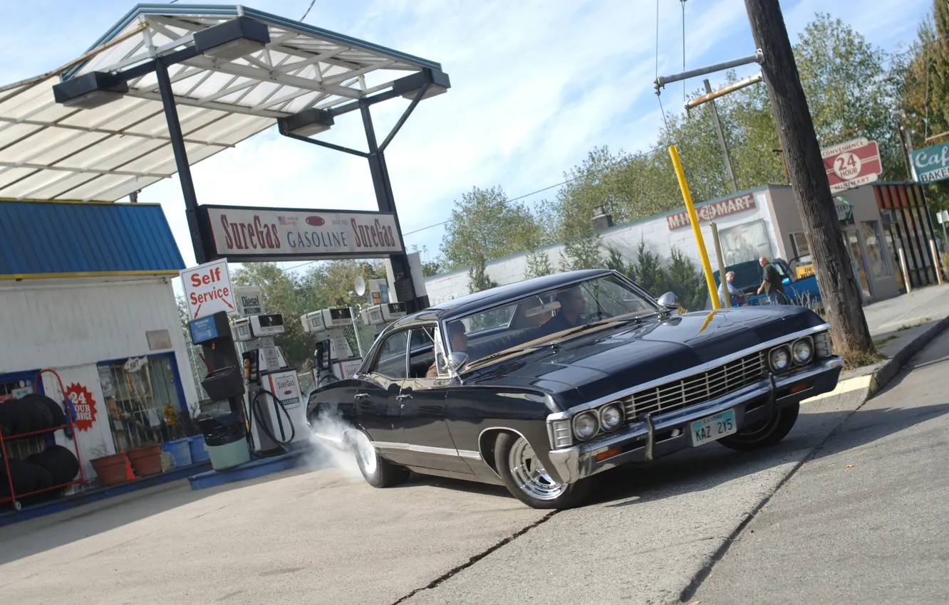 Фото обои сериал, Дин, Supernatural, Сверхъестественное, impala, Сэм, импала