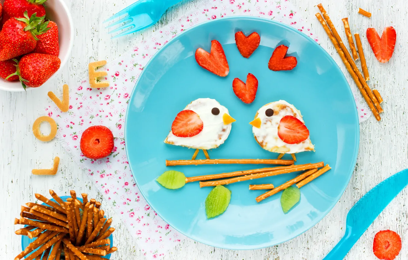 Фото обои завтрак, клубника, тарелка, декор, funny, breakfast, бутерброды, Valentines Day
