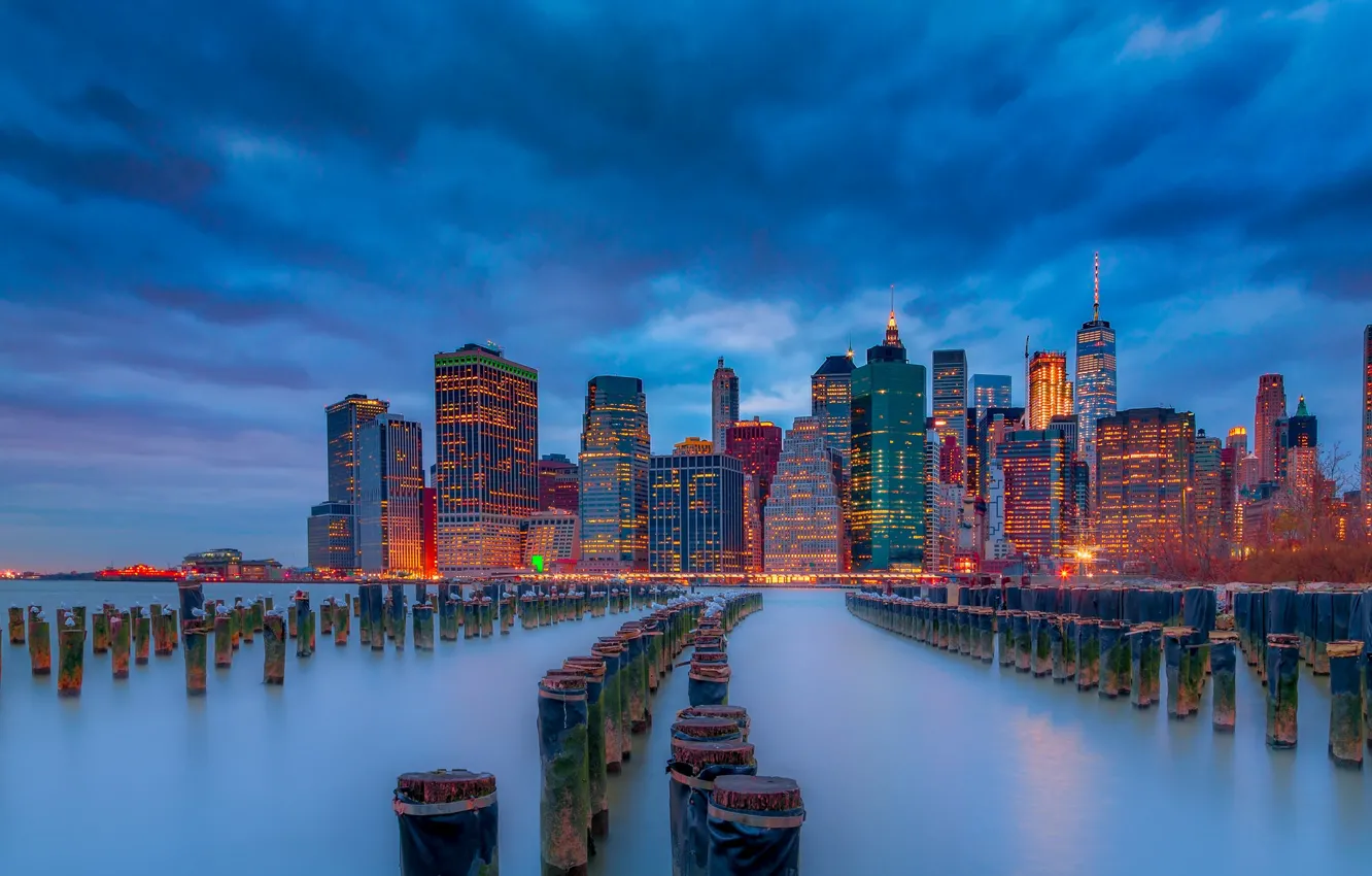 Фото обои река, здания, Нью-Йорк, ночной город, Манхэттен, небоскрёбы, Manhattan, New York City