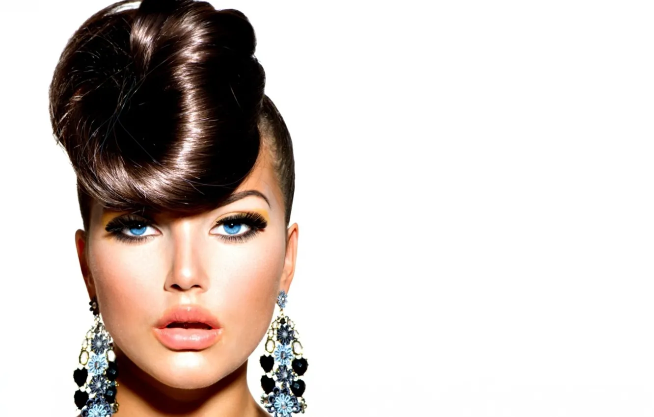 Фото обои девушка, ресницы, макияж, прическа, сережки, Анна Субботина