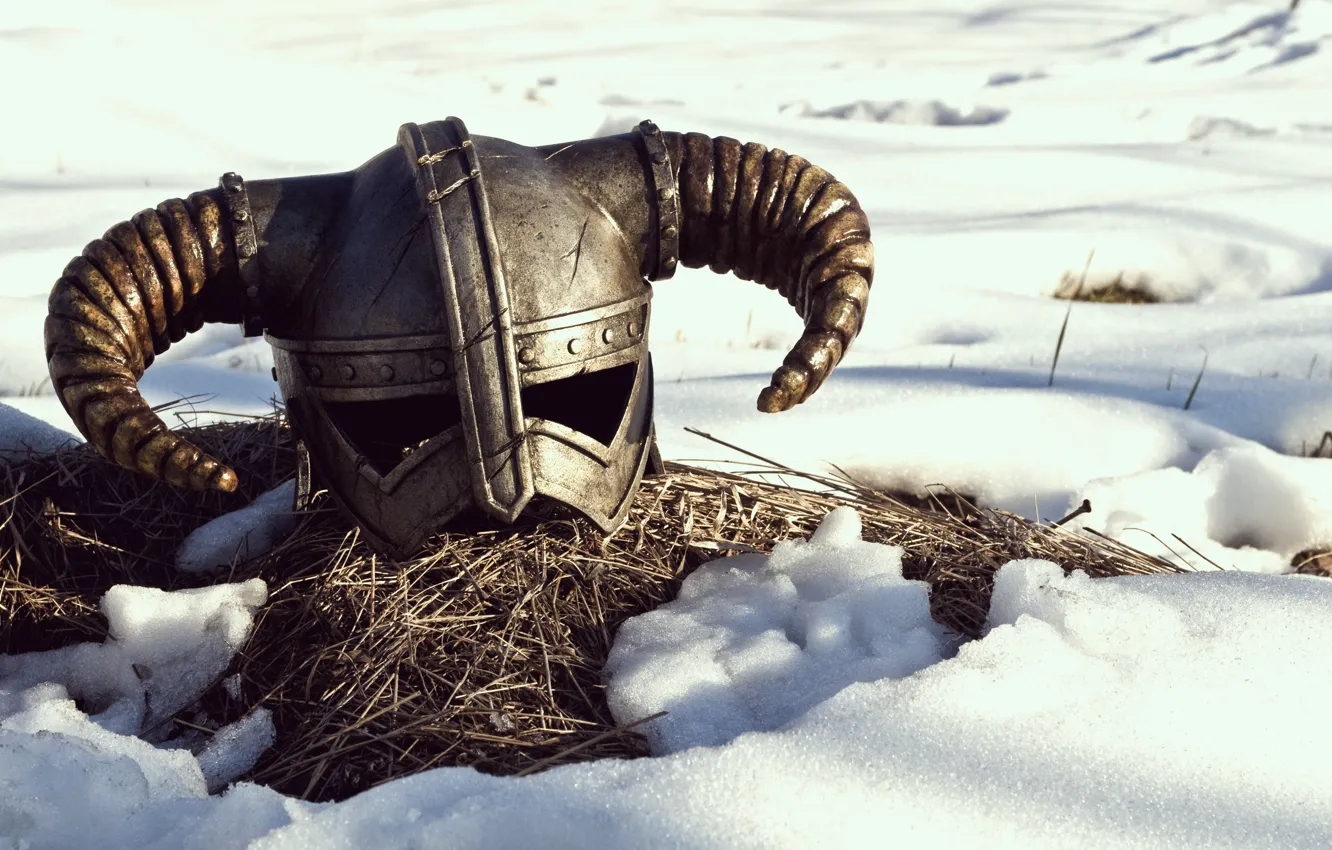 Фото обои снег, рога, шлем, the elder scrolls, skyrim, fragatsu