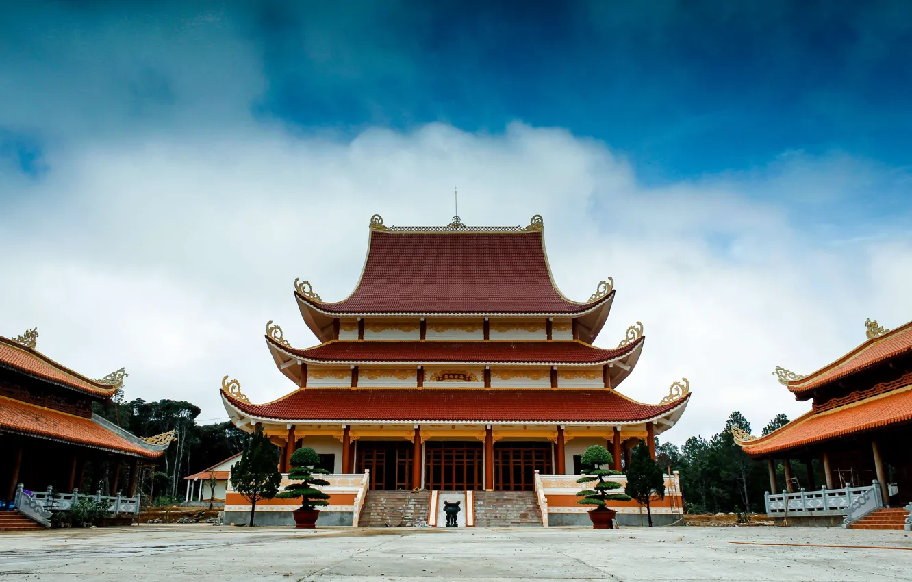 Фото обои облака, двор, пагода, буддийский храм, многоярусное строение, культовое сооружение