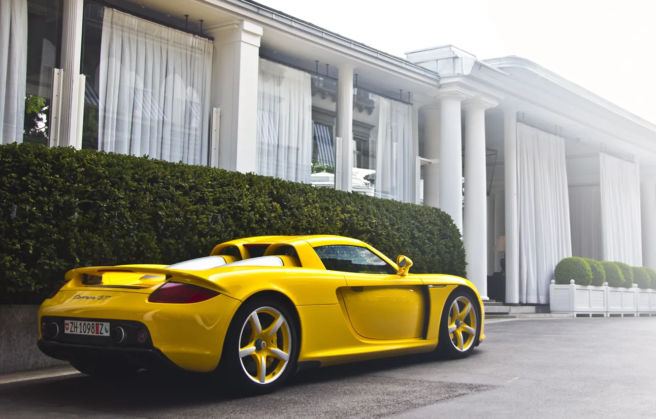 Фото обои желтый, дом, Porsche, house, порше, yellow, carrera