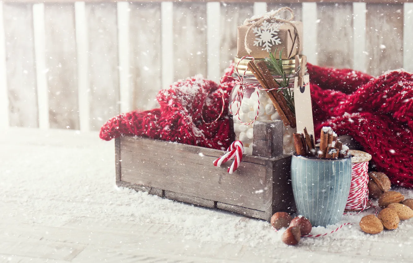 Фото обои зима, снег, новый год, christmas, орехи, wood, декор, пряности