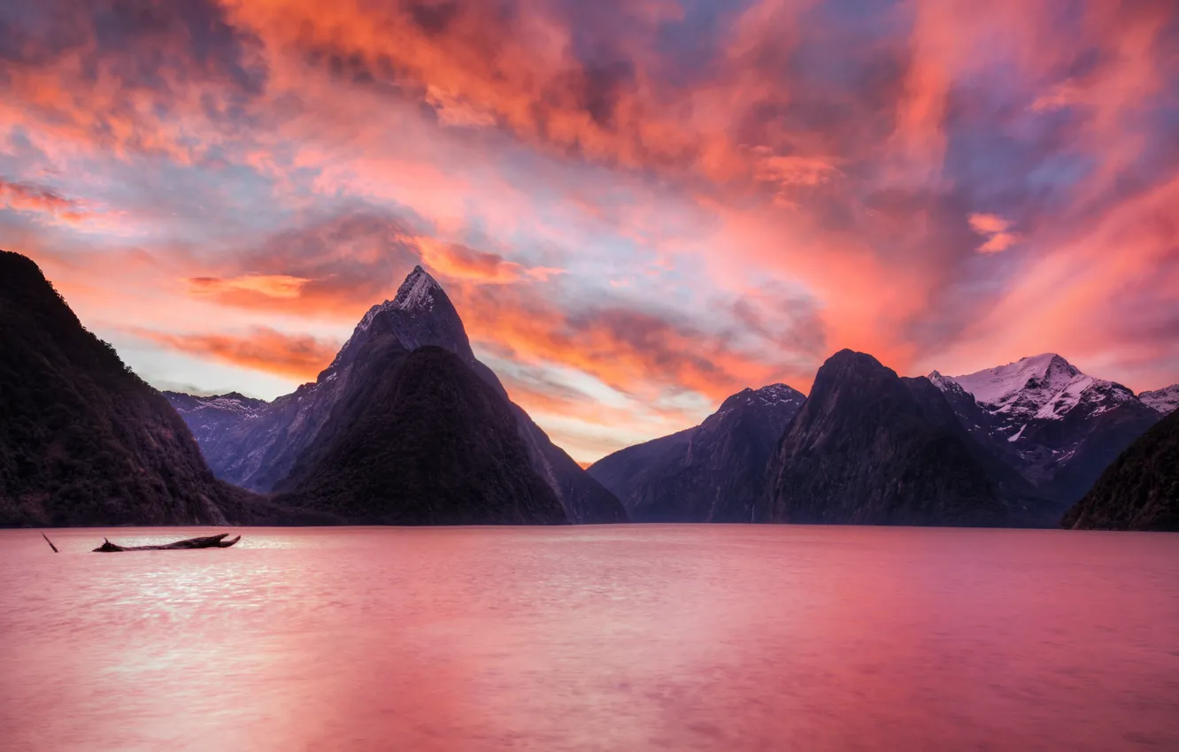 Фото обои Новая Зеландия, остров Южный, Пиопиотахи, фьорд Милфорд-Саунд