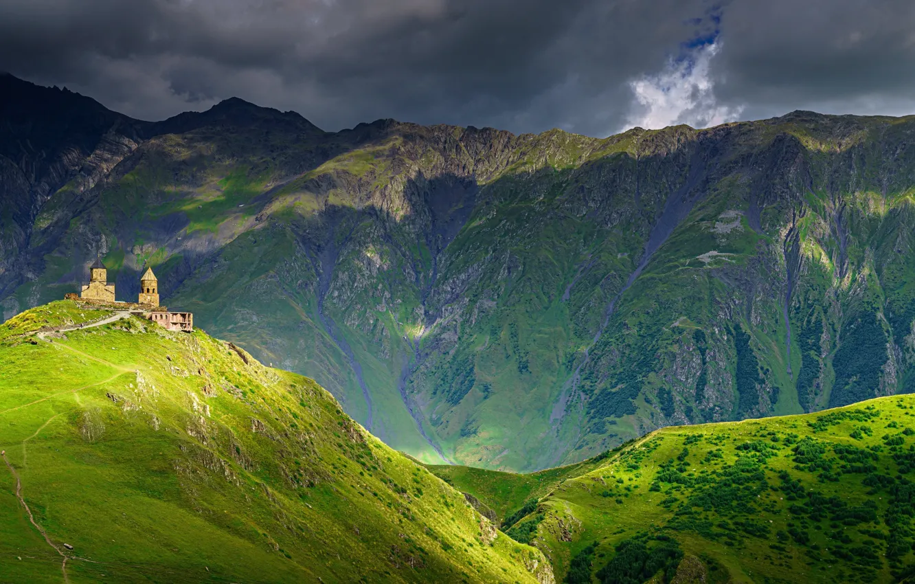 Фото обои горы, Грузия, sky, Кавказ, landscape, mountains, Georgia, church