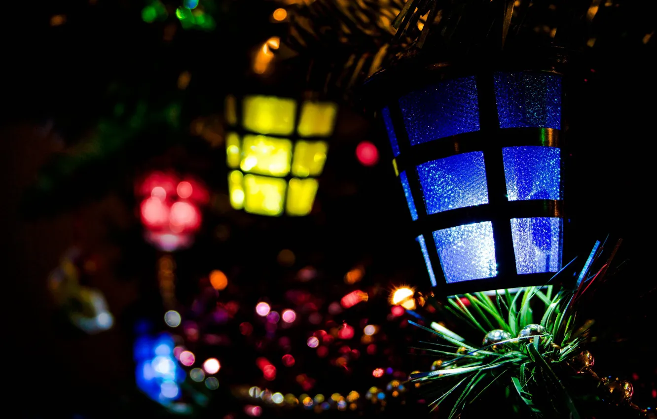 Фото обои свет, украшения, огни, темнота, праздник, новый год, рождество, ёлка
