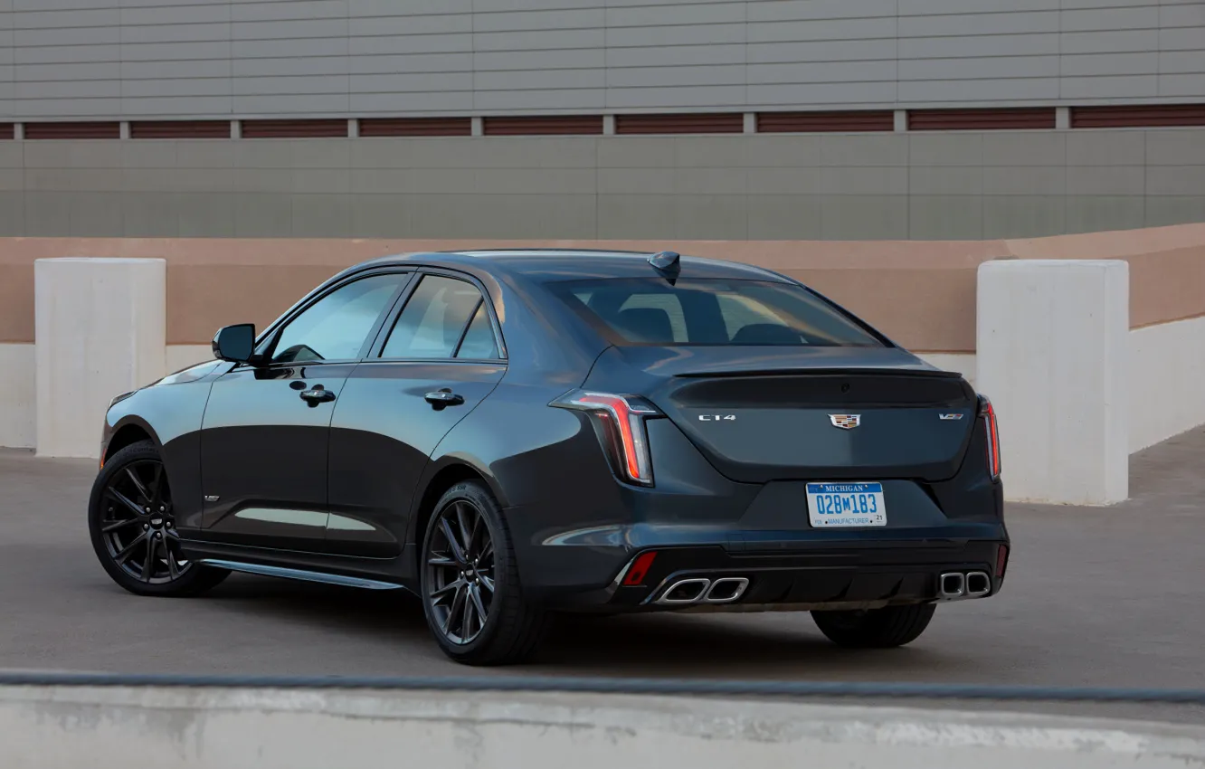 Фото обои Cadillac, седан, задом, четырёхдверный, 2020, CT4-V