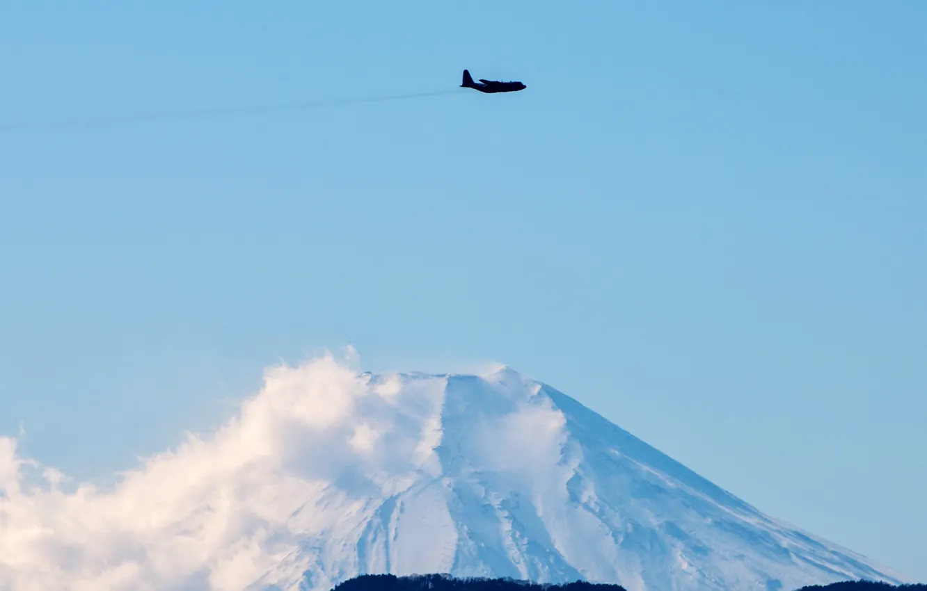 Фото обои небо, Япония, самолёт, C-130 Hercules, Фусса, гора Кумотори, префектура Токио