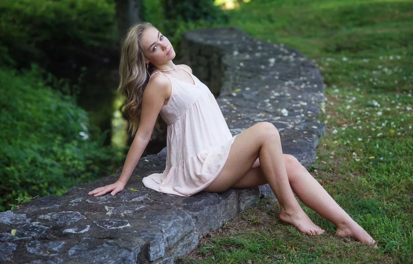 Фото обои поза, ножки, legs, pose, сидя, милая девушка, sitting, cute girl