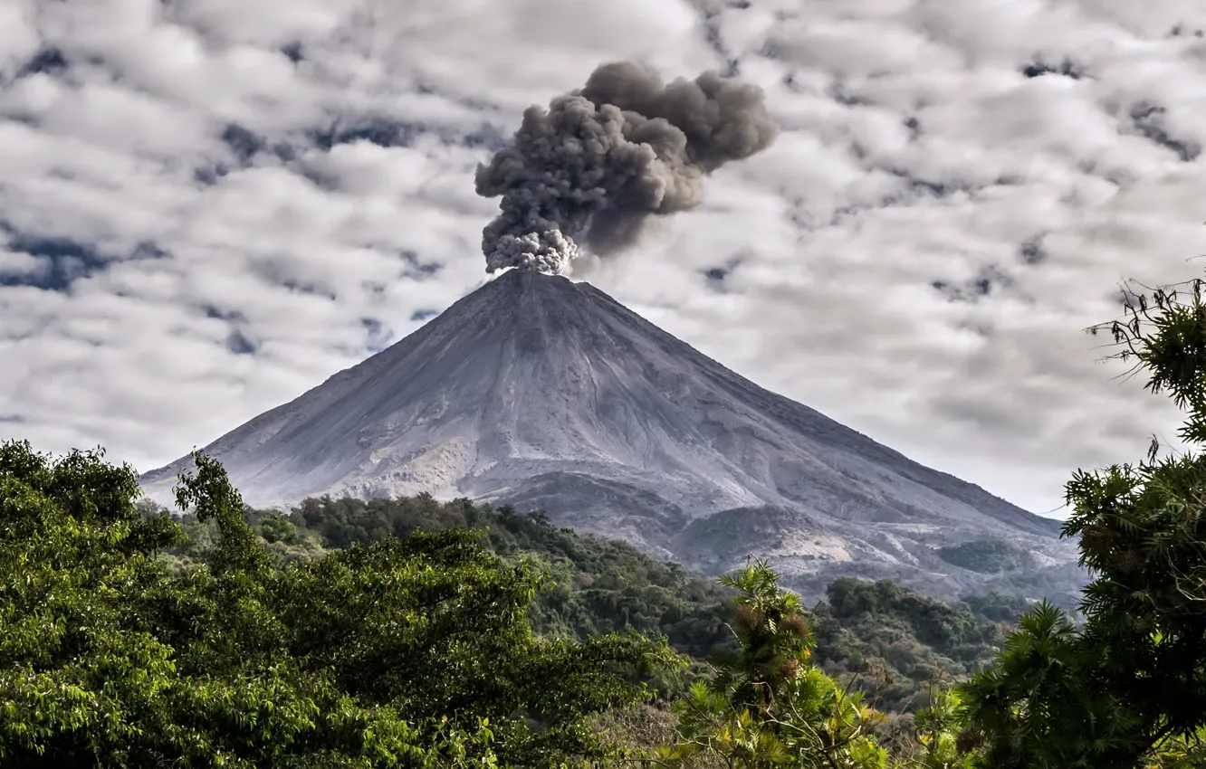 Фото обои небо, природа, дым, Volcán de Fuego de Colima