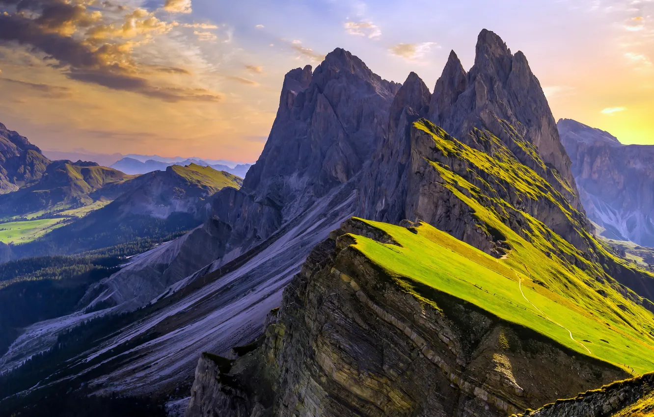 Фото обои Облака, Италия, Italy, Доломитовые Альпы, Dolomites, Простор, Seceda Peak, тень и свет