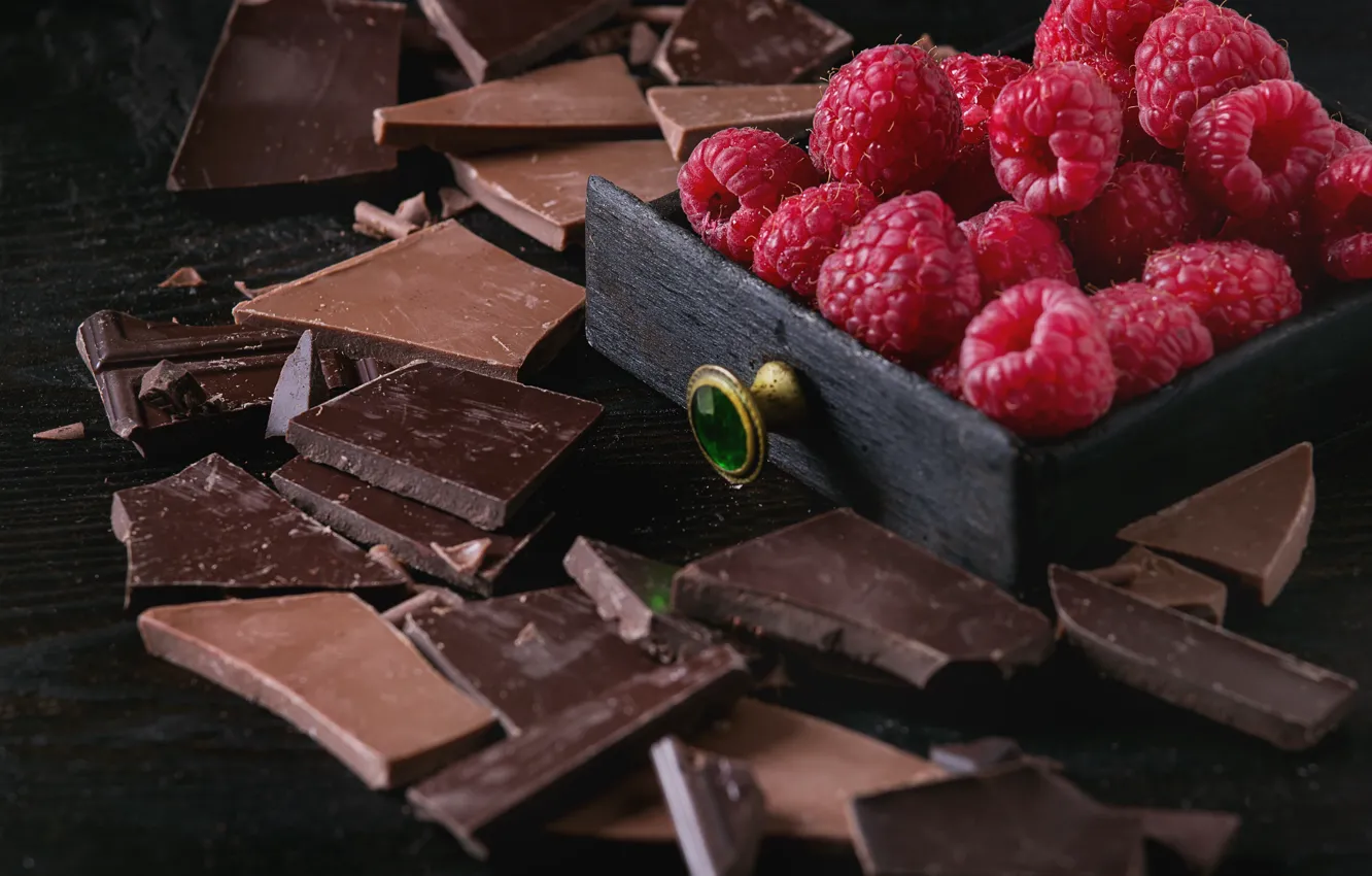Фото обои ягоды, малина, черный, шоколад, плитки, молочный, Natasha Breen