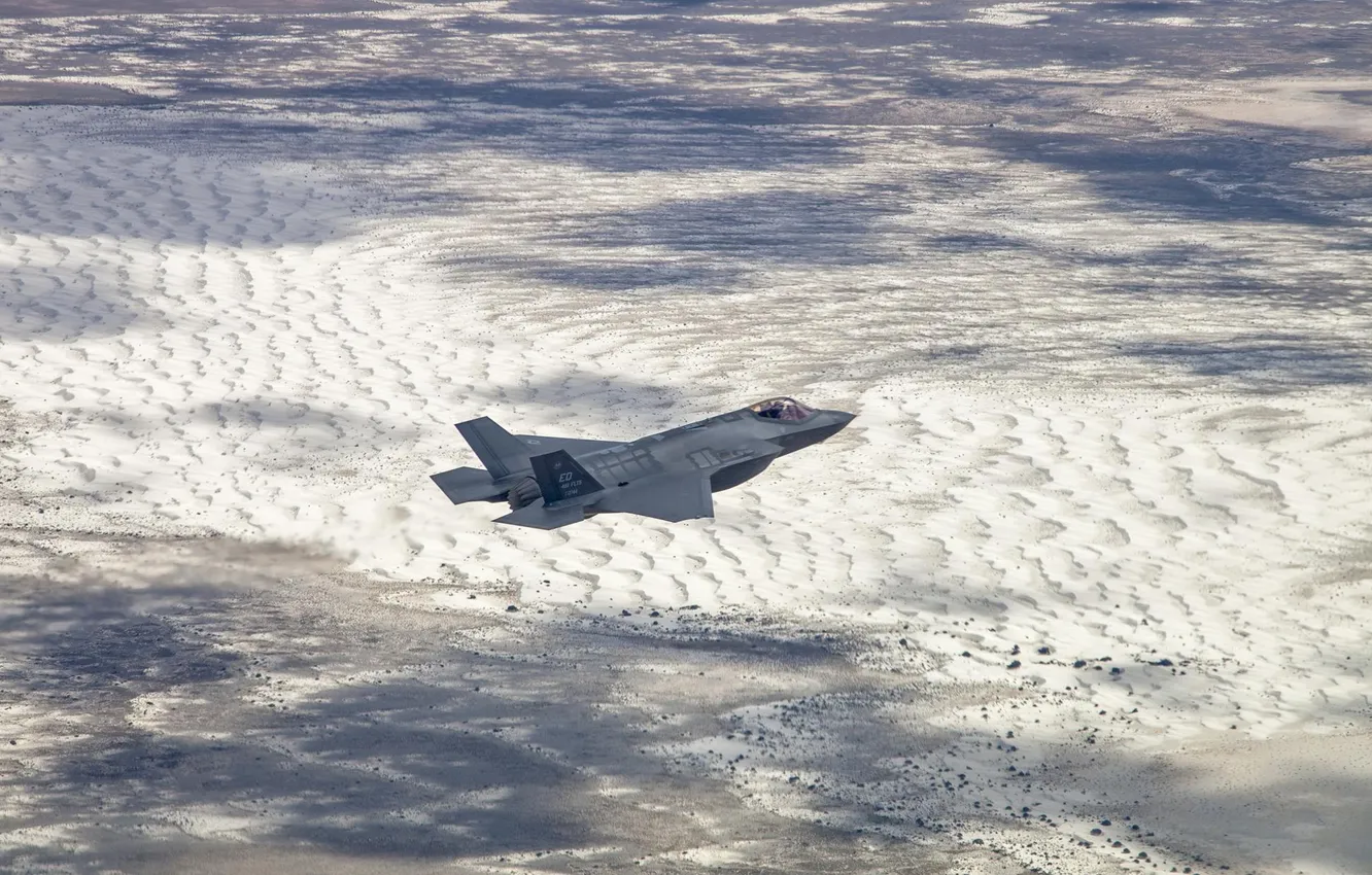 Фото обои ландшафт, истребитель, бомбардировщик, Lightning II, F-35