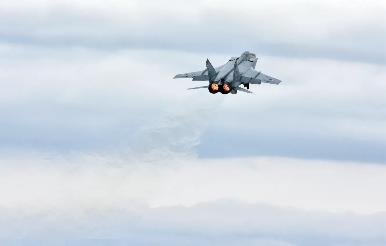 Фото обои облака, взлет, истребитель-перехватчик, миг 31