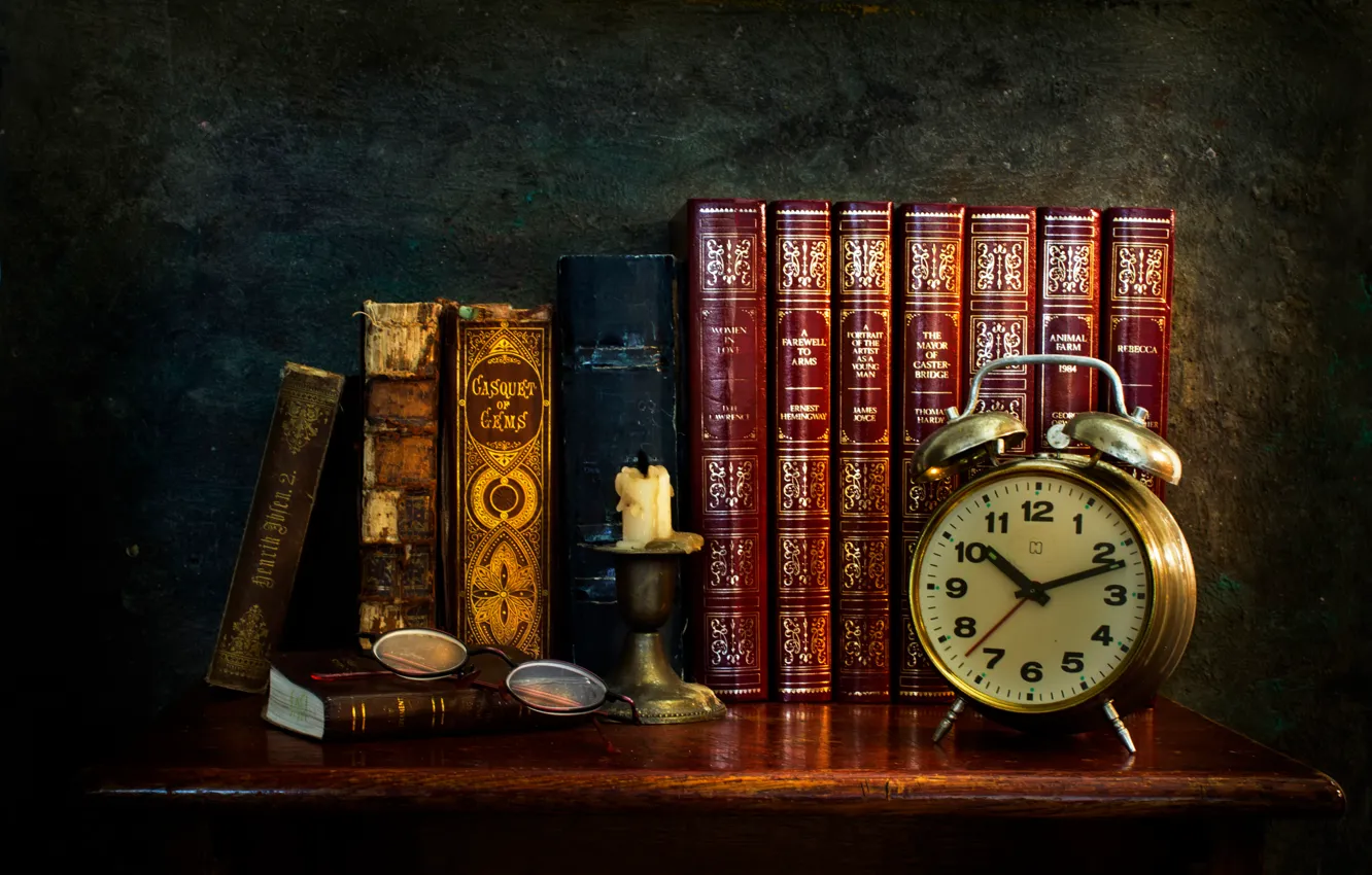 Фото обои часы, книги, свеча, очки, Echoes of the past