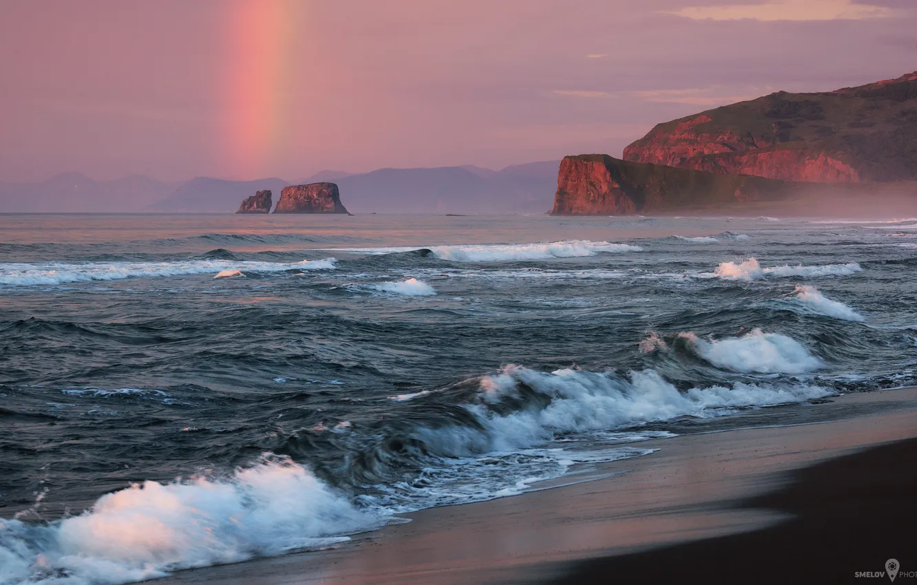 Фото обои море, волны, тучи, скалы, побережье, радуга, прибой