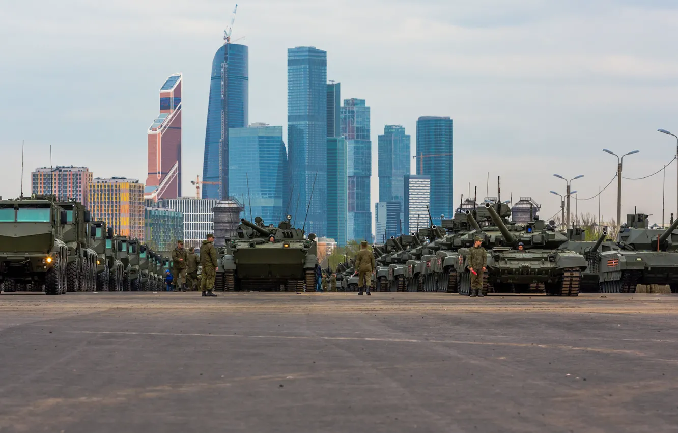 Фото обои Москва, Небоскрёб, Танк, Т-90, Парад, 9 Мая, Армата, Репетиция