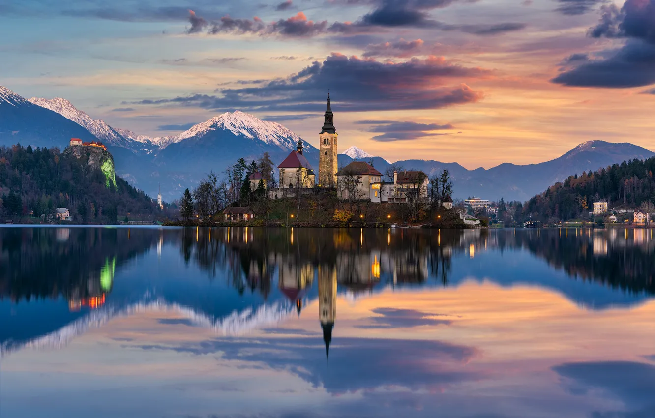 Фото обои закат, горы, озеро, отражение, остров, церковь, Словения, Lake Bled