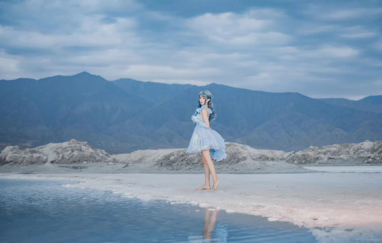 Фото обои Beautiful, Asian, Model, Water, Mountain, Cloudy, Pearls, Woman