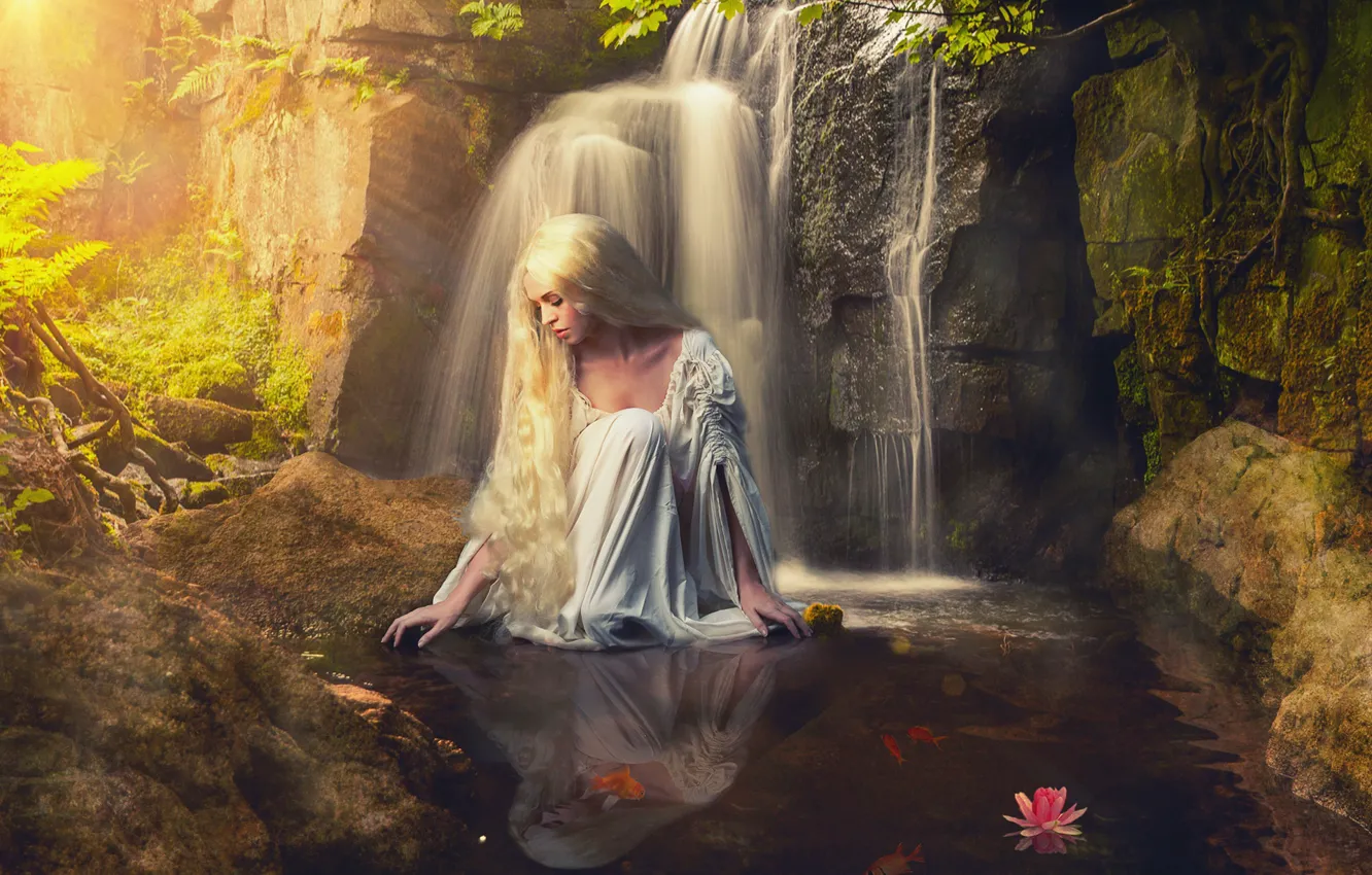 Фото обои вода, девушка, поза, камни, настроение, водопад, блондинка, длинные волосы