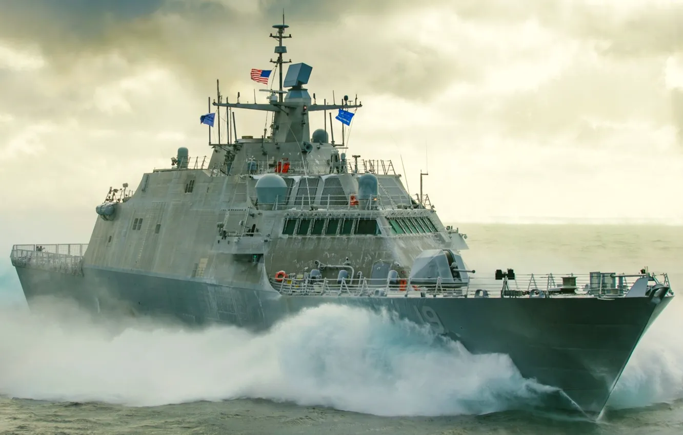 Фото обои литоральный боевой корабль, USS St. Louis, LCS - 19