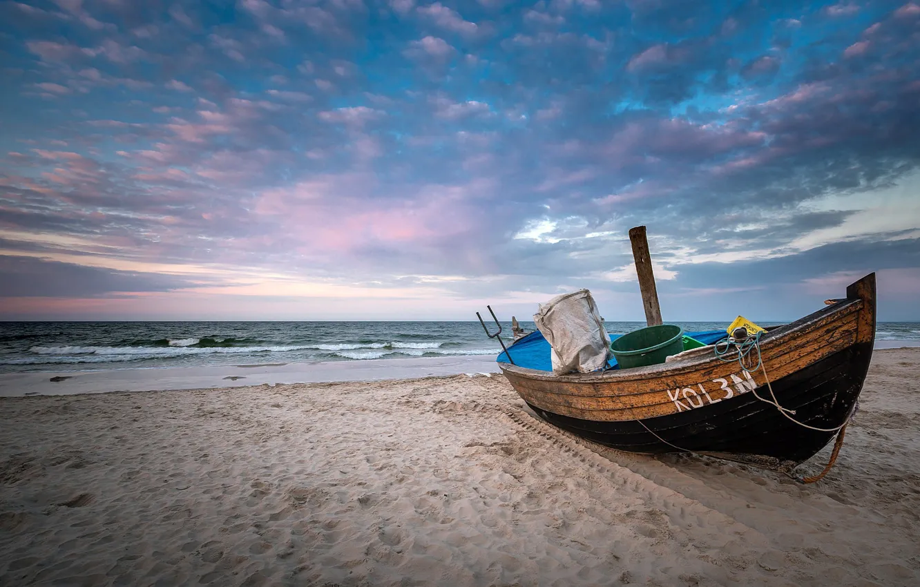 Фото обои песок, море, берег, лодка