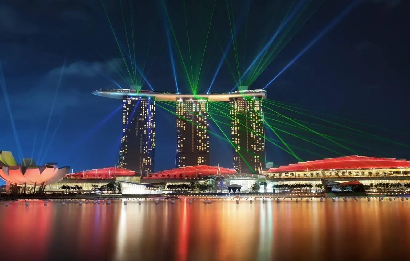 Фото обои city, light, sea, night, Singapore, building, cityscape, spotlights
