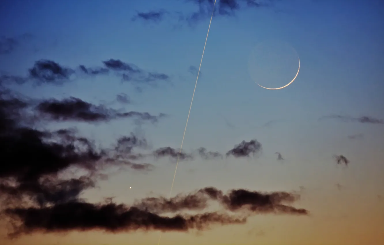 Фото обои облака, след, Луна, Юпитер, МКС
