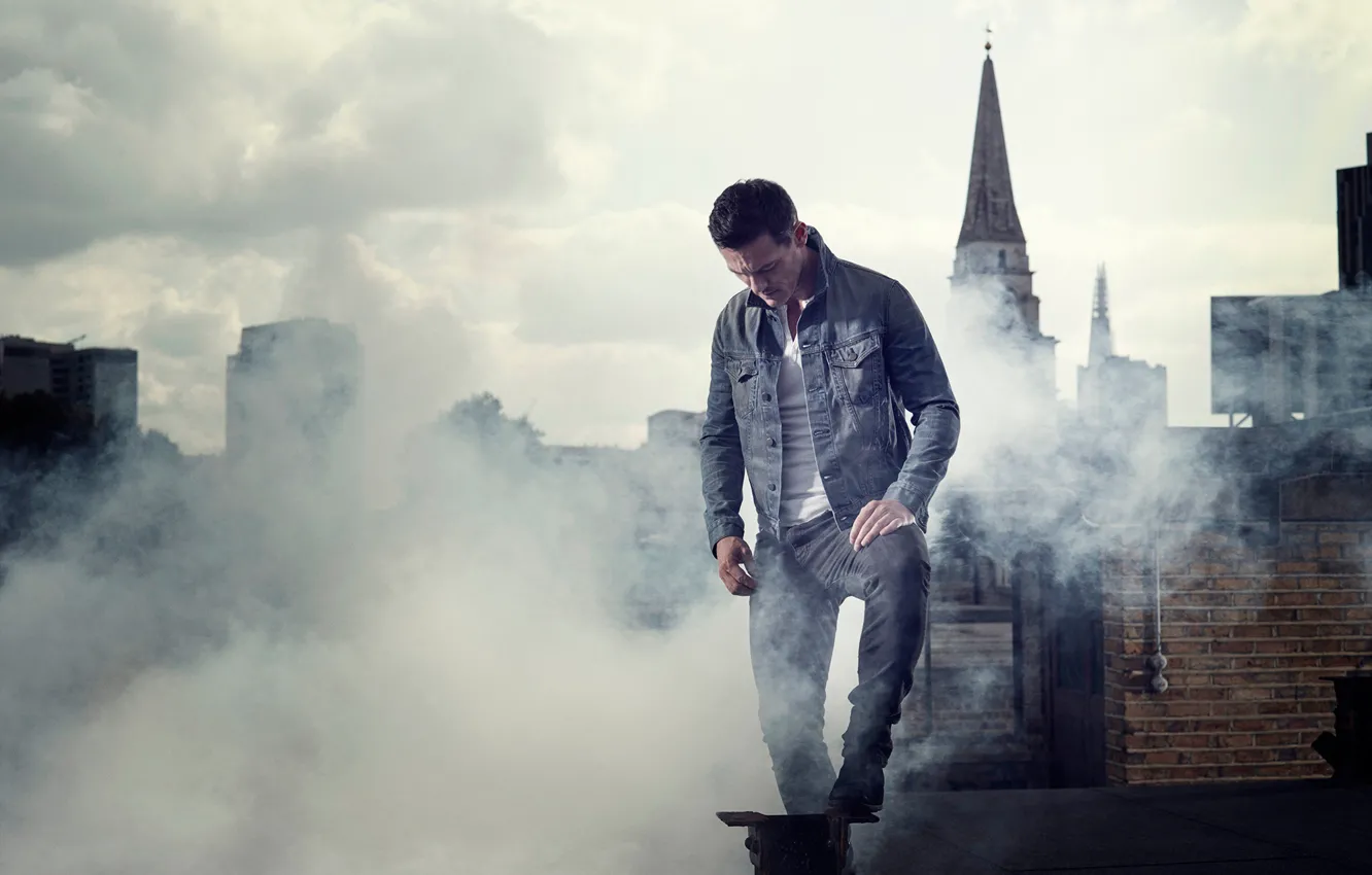 Фото обои Luke Evans, сентябрь 2014, Men's Health