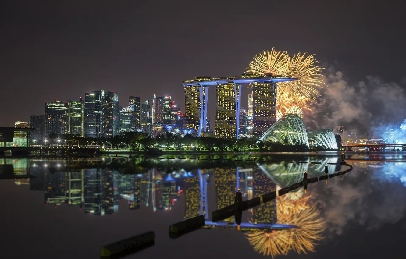 Фото обои город, отражение, салют, панорама, Сингапур
