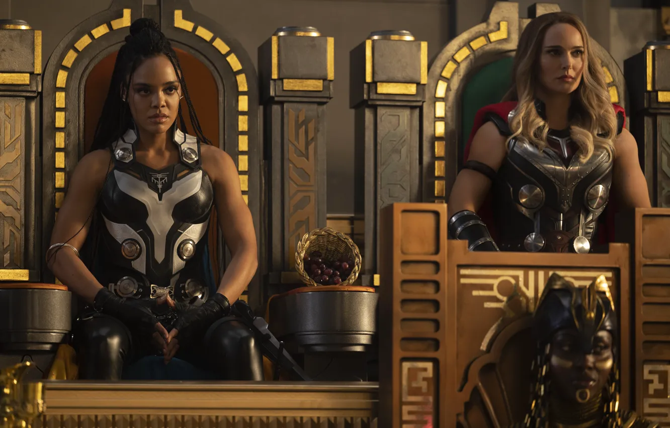 Фото обои Natalie Portman, Thor, Valkyrie, Jane Foster, Tessa Thompson, Marvel Studios, Thor: Love and Thunder