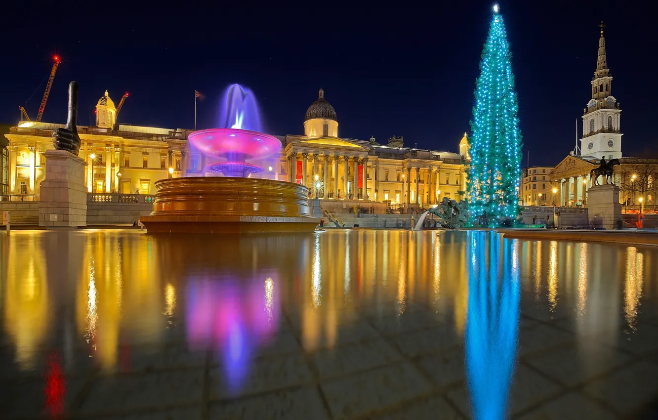 Фото обои огни, праздник, Англия, Лондон, елка, Рождество, фонтан, Трафальгарская площадь