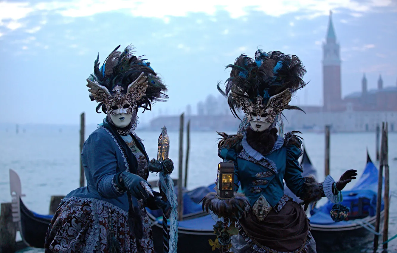 Фото обои Венеция, канал, карнавал, маски, костюмы