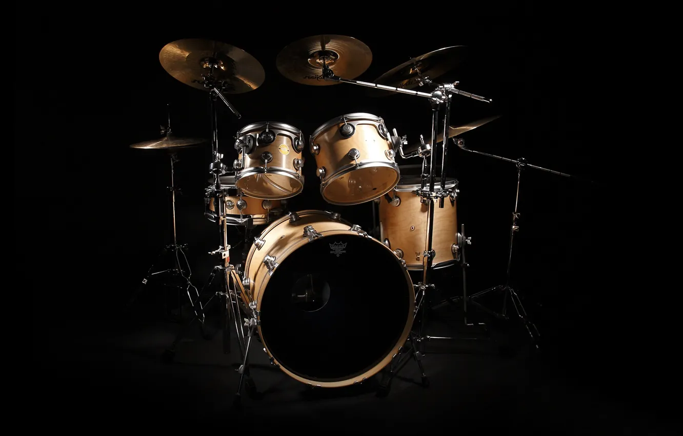 Фото обои drums, black background, musical instrument, drum set