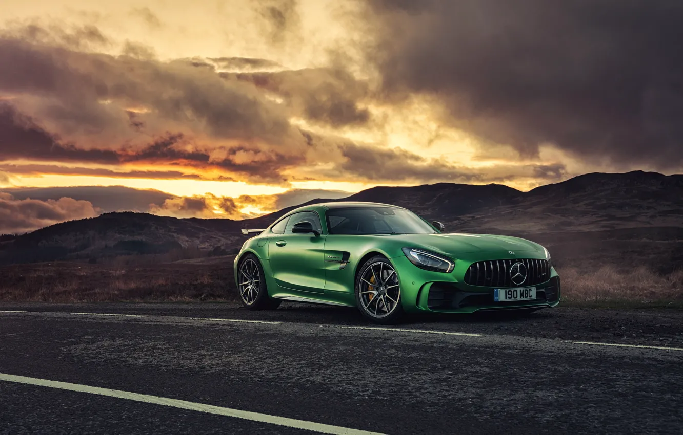 Фото обои car, green, sky, cloud, tecnology, kumo, Mercedes AMG GT R
