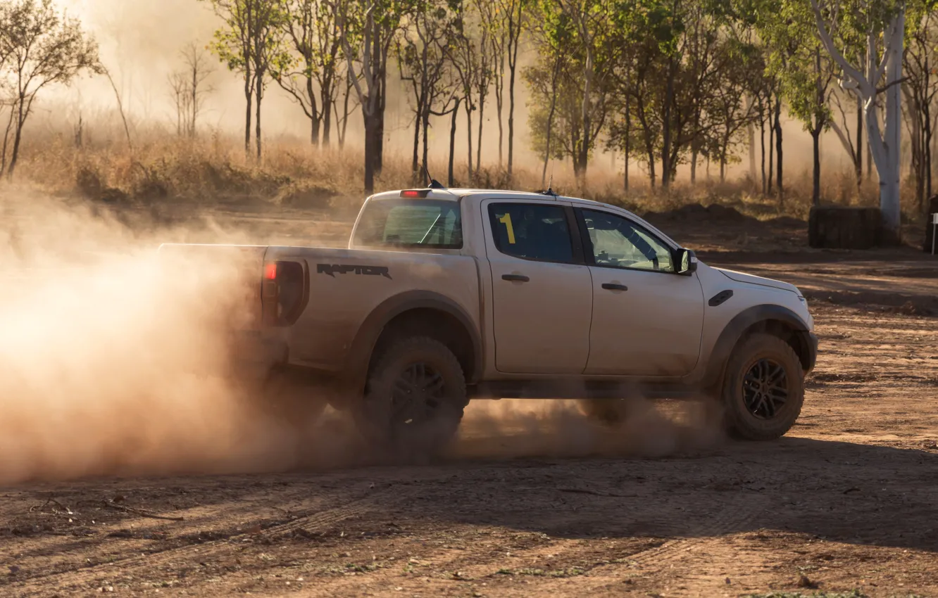 Фото обои песок, белый, Ford, пыль, Raptor, пикап, 2018, Ranger