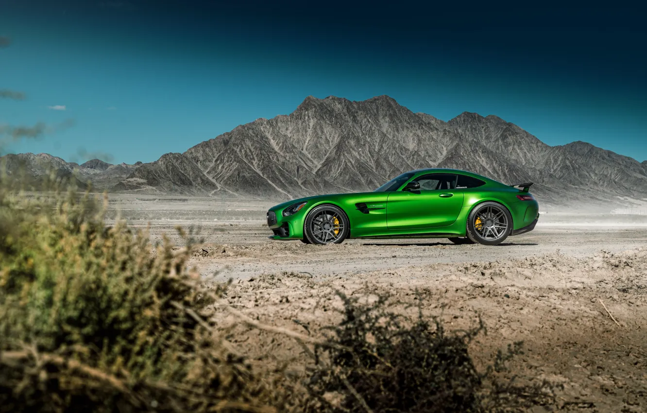 Фото обои пейзаж, горы, дизайн, зеленый, Mercedes GTR