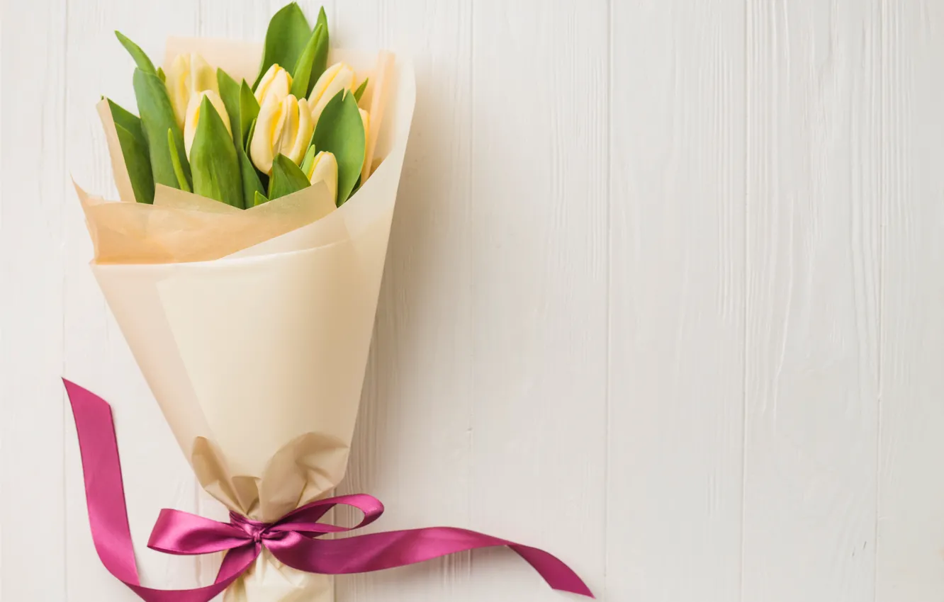 Фото обои цветы, букет, лента, тюльпаны, yellow, flowers, romantic, tulips