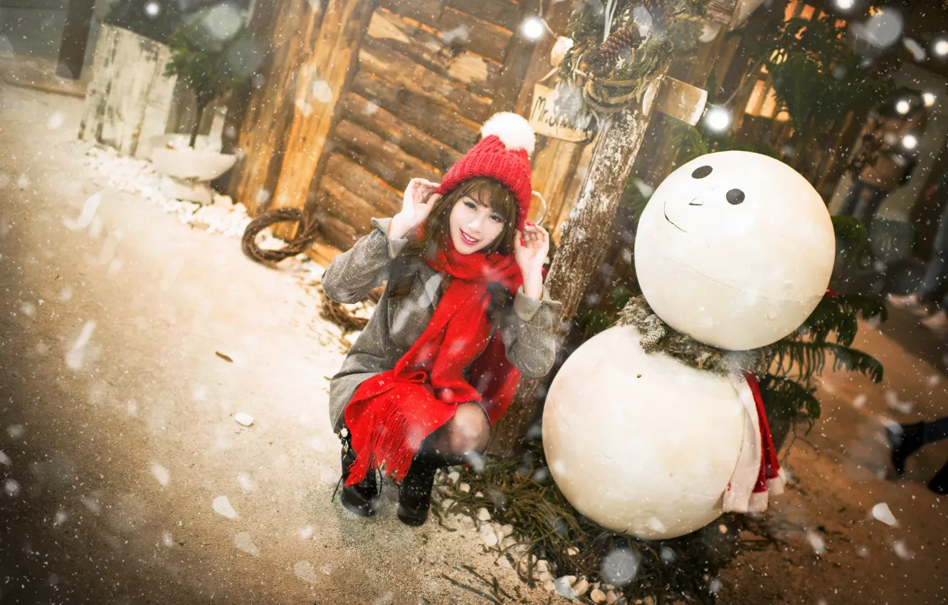 Фото обои девушка, снег, праздник, Рождество, Новый год, снеговик, азиатка