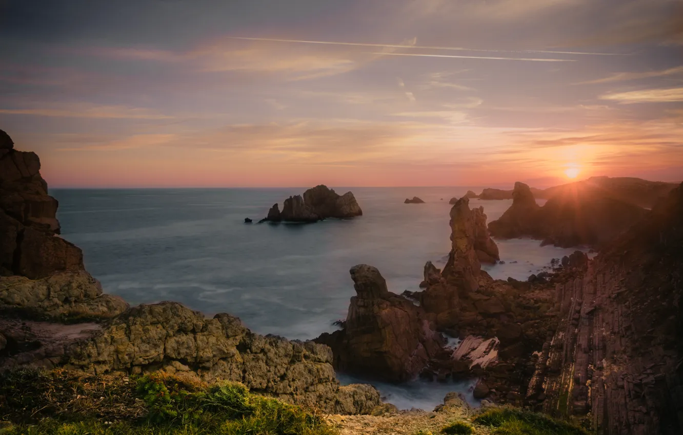 Фото обои море, небо, солнце, облака, лучи, пейзаж, закат, природа