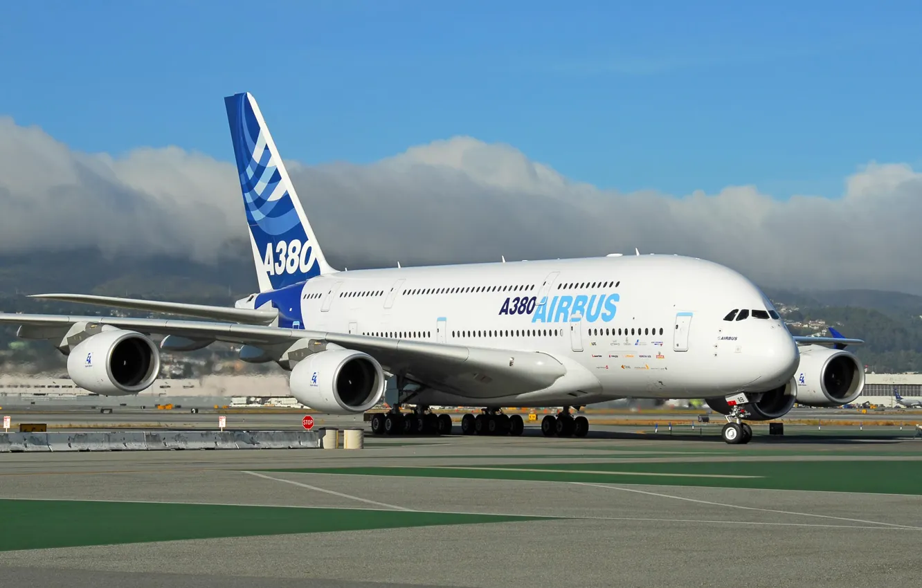 Фото обои аэродром, Airbus, Аэробус А380