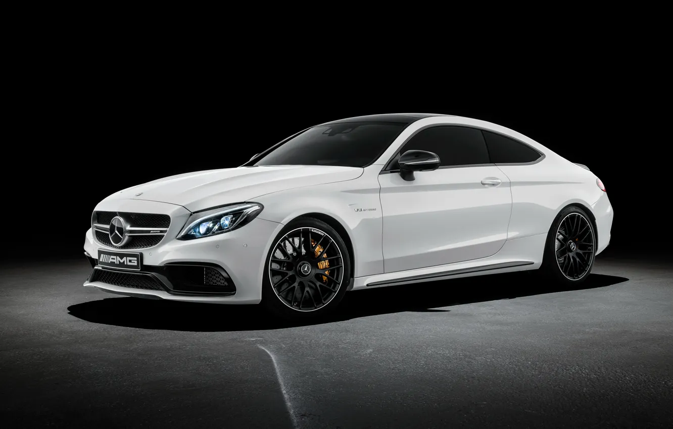 Mercedes Benz c63 AMG Coupe