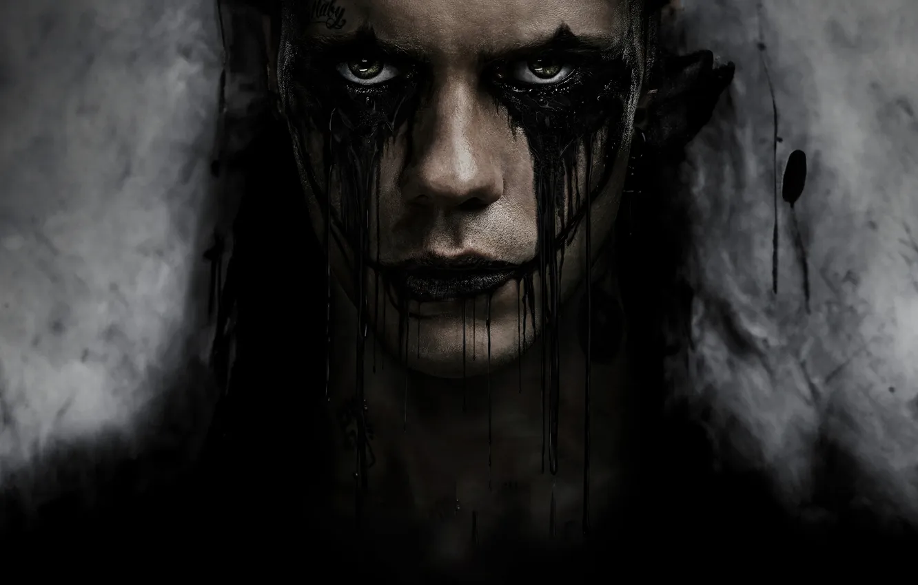 Фото обои Взгляд, Ворон, США, Мужчина, The Crow, Триллер, Билл Скарсгард, Bill Skarsgard