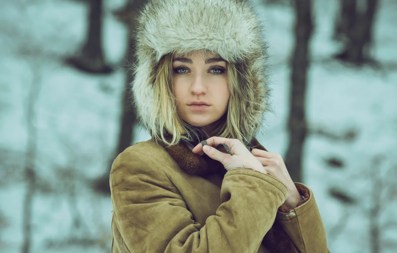 Фото обои взгляд, лицо, шапка, дублёнка, Ilde Mauri