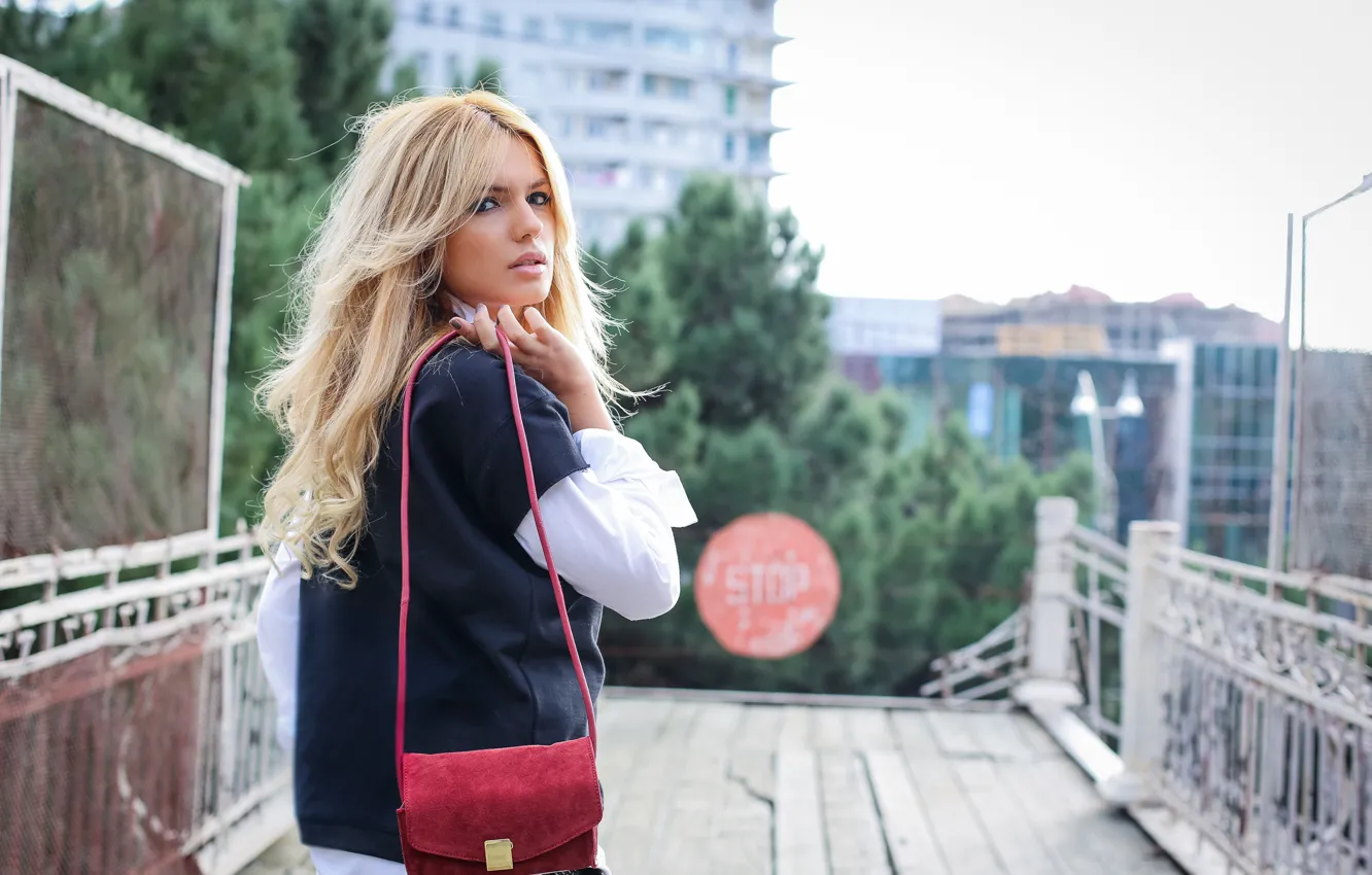 Фото обои взгляд, девушка, лицо, волосы, красотка