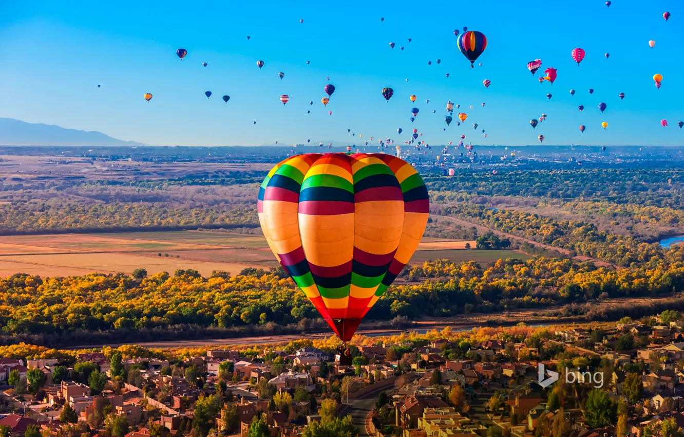 Фото обои деревья, воздушный шар, река, панорама, США, Нью-Мексико, Albuquerque International Balloon Fiesta