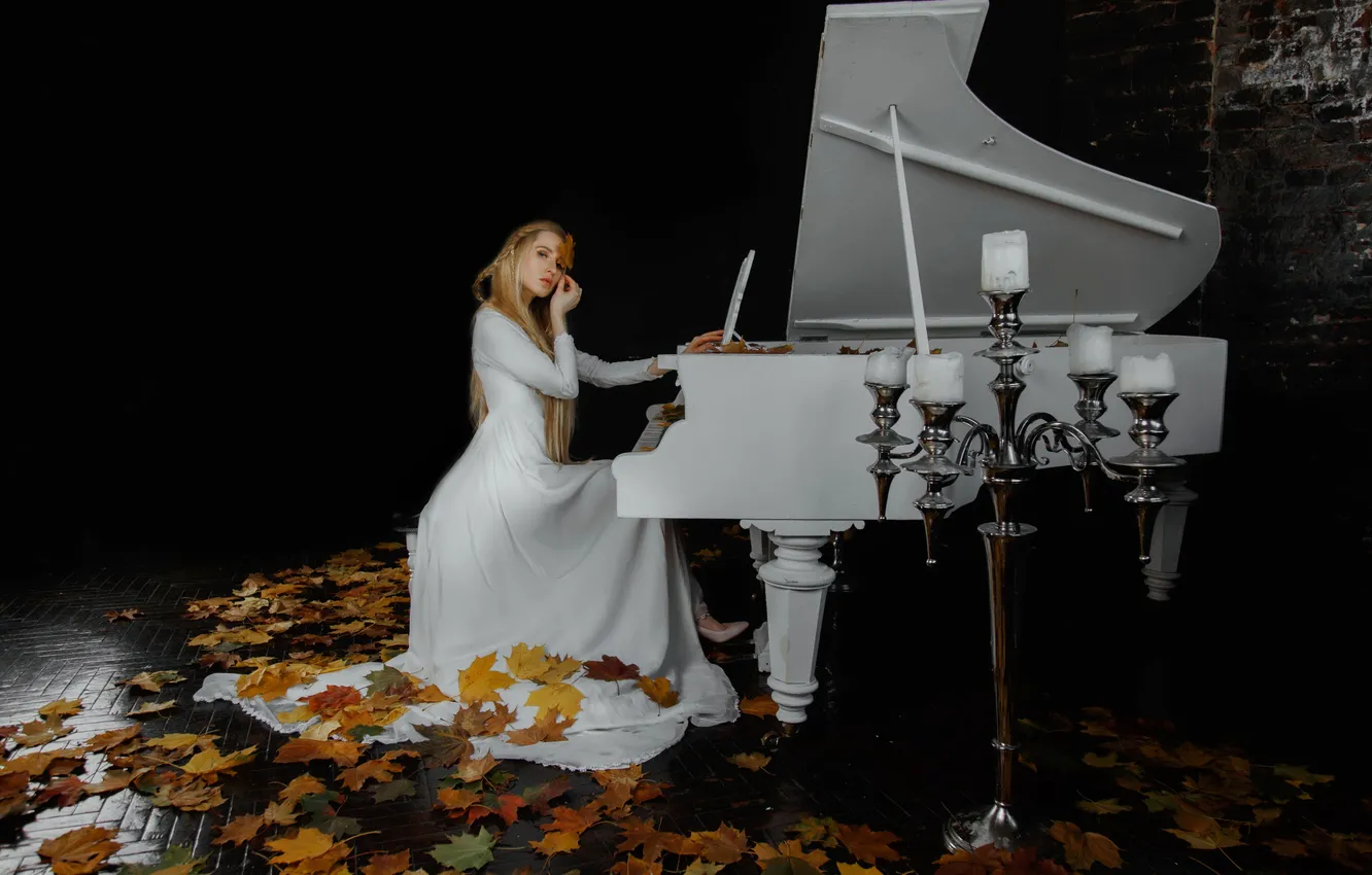 Фото обои dress, woman, young, beautiful, piano, model
