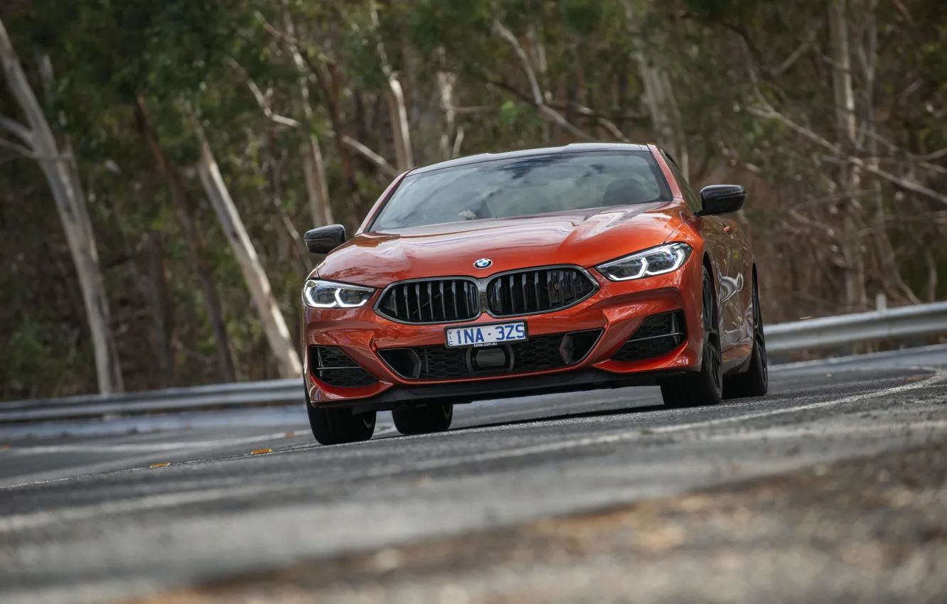 Фото обои купе, BMW, 2018, на дороге, 8-Series, 2019, тёмно-оранжевый, M850i xDrive